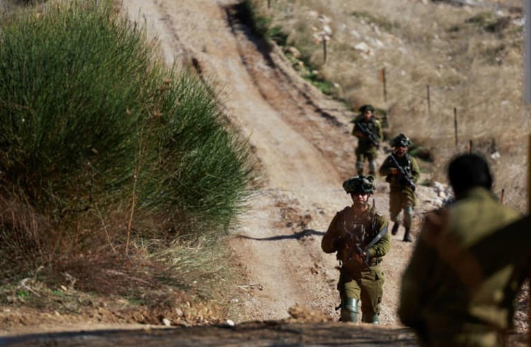 Ciidamada Israel oo galay u galay Suuriya.jpg